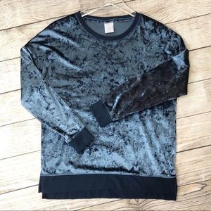 Secret Treasures | Crushed Velvet Long Sleeve Top